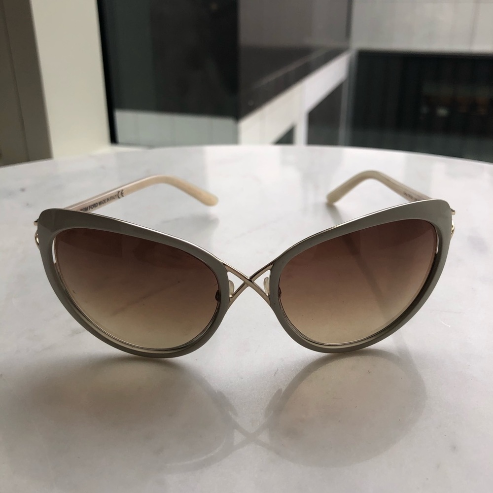 TOM FORD WHITE CAT EYE SUNGLASSES